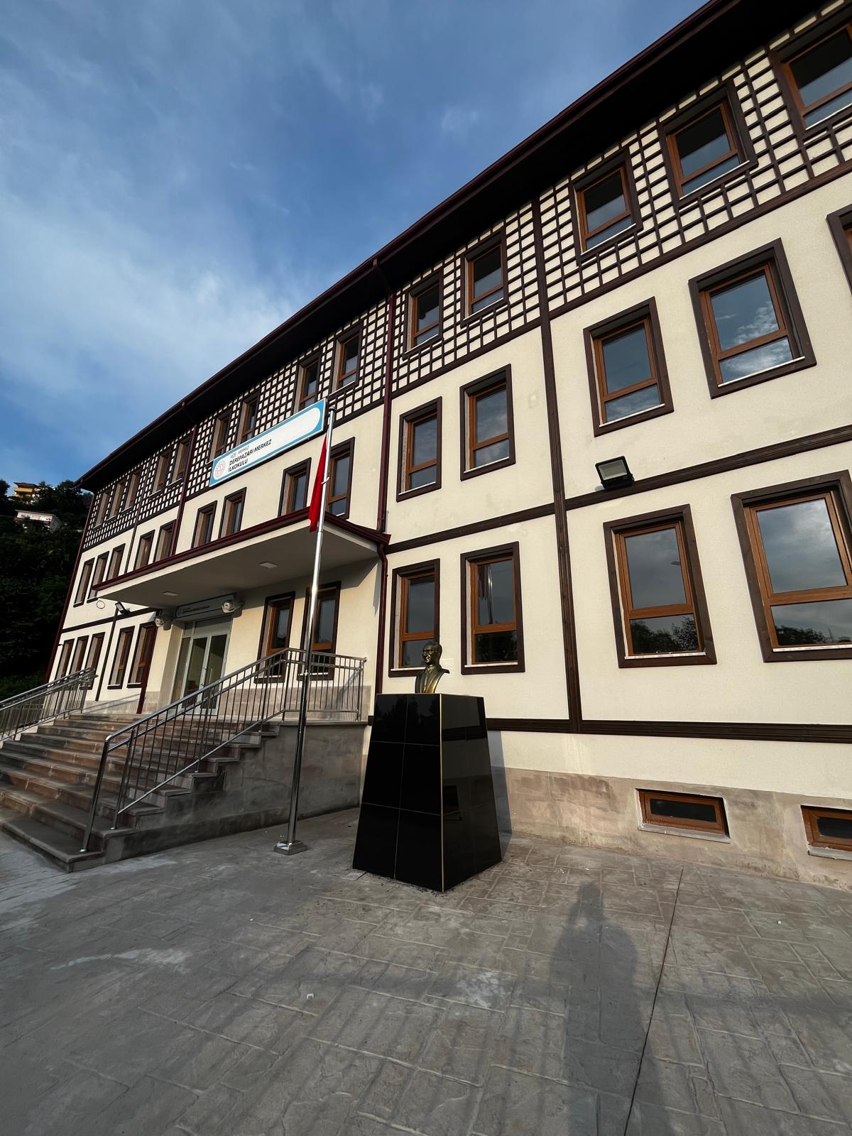 Rize Derepazarı 8 Derslikli Okul